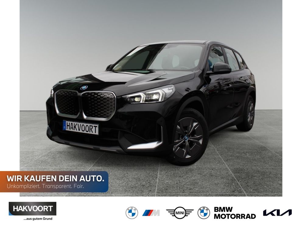 BMW iX1 xDrive30 Pano SH Premium Paket 329,-¤ mtl. Rate