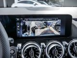 MERCEDES-BENZ GLA 200 AMG NIGHT SPUR DISTR PANO AHK 360 PDC