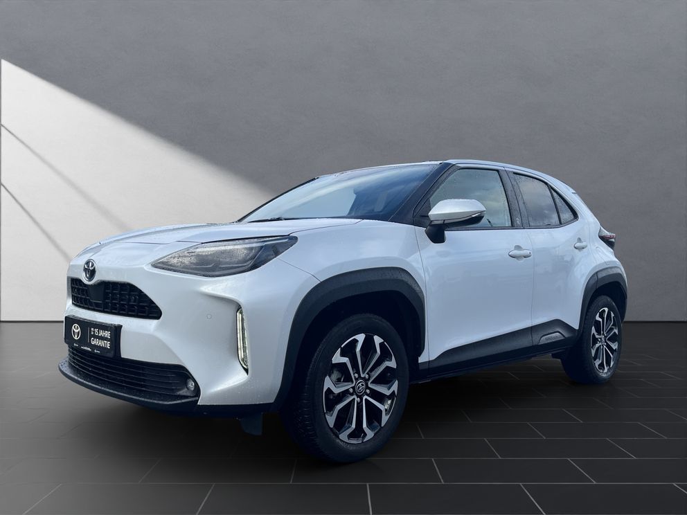 TOYOTA Yaris Cross Hybrid*Team D*SAFETY*WINTER* WEIß ME