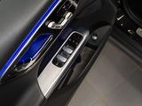 MERCEDES-BENZ GLC 220 d 4M // AVANTGARDE MEMO AHK DISTR KAMERA