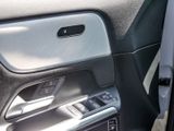 MERCEDES-BENZ GLA 200 AMG NIGHT SPUR DISTR PANO AHK 360 PDC
