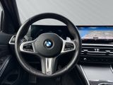 BMW 320 d Touring M Sport Panorama HUD Kamera SHZ BT
