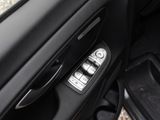 MERCEDES-BENZ V 220 EDITION LED NAVI 7SITZER elTÜREN SITZHZG SPUR