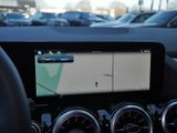 MERCEDES-BENZ GLA 200 d AMG NIGHT 360 AHK DISTR KAMERA SPUR