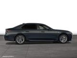 BMW M760e xDrive Limousine