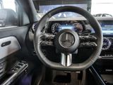 MERCEDES-BENZ GLA 200 d AMG NIGHT SPUR PANO AHK KAMERA PDC