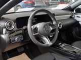 MERCEDES-BENZ A 200 d NIGHT PROGRESSIVE MULTI AHK DISTR KAMERA