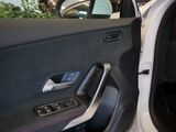 MERCEDES-BENZ A 200 d // AMG SPUR KAMERA PDC SHZ