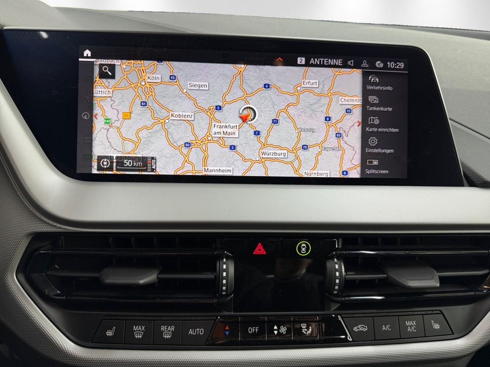 BMW 118 i-Automatik+Advantage+LM+PDC+SZH+LED
