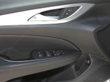 OPEL Insignia B  AHK+NAVI+PDC+RfK+LHZ+SHZ