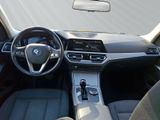 BMW 330 e xDrive Touring Park-Assistent Aktive Geschwindigkeitsregelung