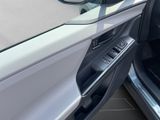 TOYOTA C-HR + ELEKTRO*ALLRAD*PANO*LOUNGE*