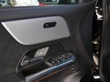 MERCEDES-BENZ GLA 200 d AMG NIGHT 360 AHK DISTR KAMERA SPUR
