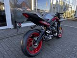 TRIUMPH Street Triple 765 RX Sondermodell Stummellenker