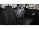 MERCEDES-BENZ GLA 200 NIGHT PROGRESSIVE AHK DISTR KAMERA PANO
