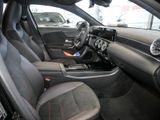 MERCEDES-BENZ A 200  AMG SPUR AHK DISTR KAMERA PDC SHZ MULTI