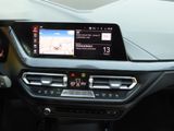 BMW M135 i xDrive Navi LED HiFi Lenkradheizung 20'' Alu