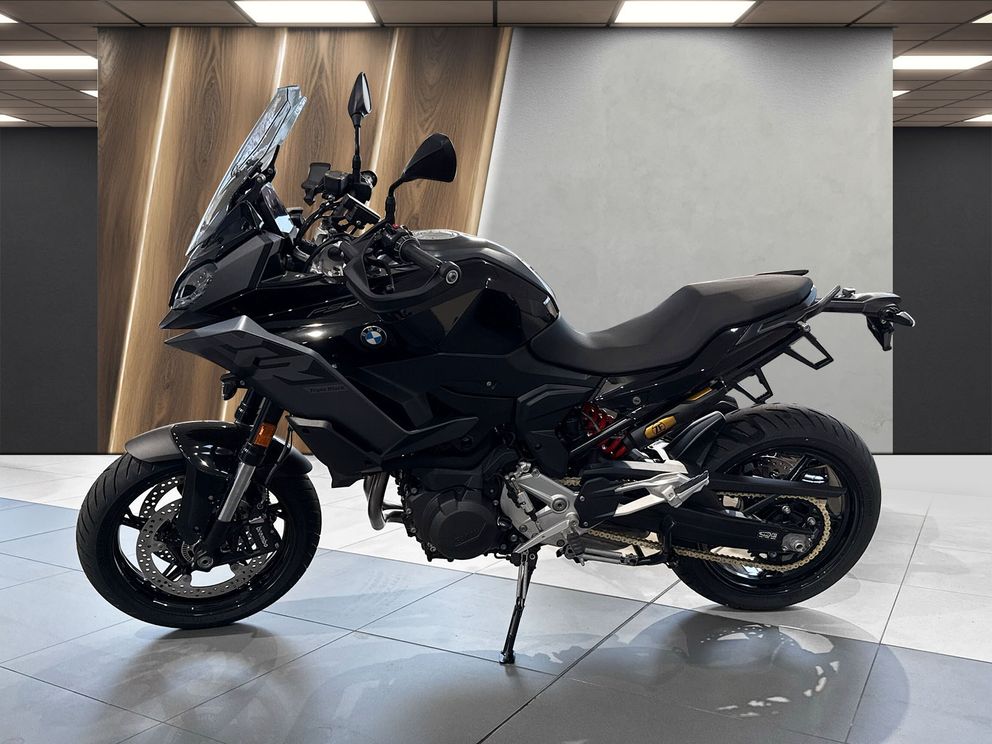 BMW F 900 XR Triple-Black+Komfort-Dynamikpaket+RDC+