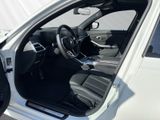 BMW 320 iA M-Sport Touring LED ACC HiFi Panorama AHK