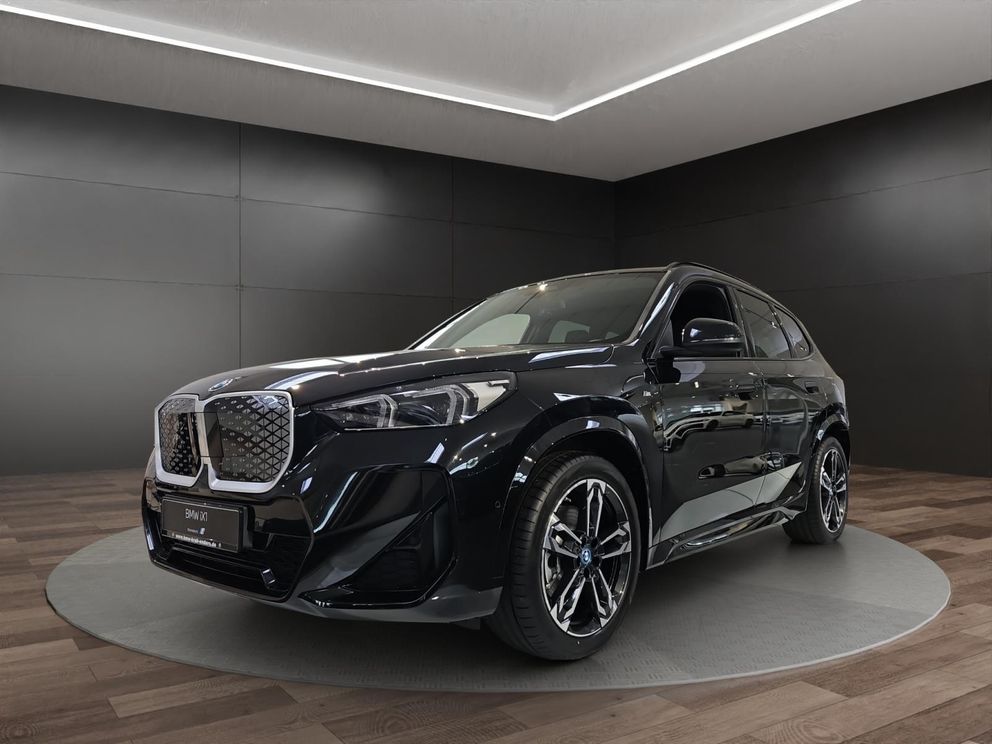 BMW iX1 xDrive30-M-Sportpaket+Comfort-Paket+Iconic+
