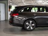 MERCEDES-BENZ C 220 d T  // AVANTGARDE KAMERA SPUR PDC SHZ