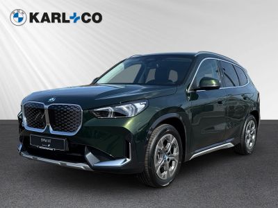 BMW iX1 xDrive 30 xLine Premiumpaket AHK SHZ Park-Assistent
