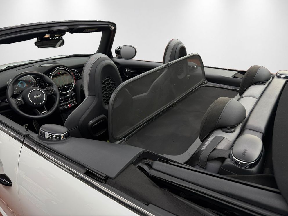 MINI Cooper Cabrio John Cooper Works Trim RFK+Navi