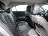 MERCEDES-BENZ A 180  PREMIUM PROGRESSIVE SPUR PDC SHZ