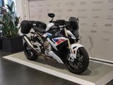 BMW S 1000 R M Paket Carbon Räder Taschen