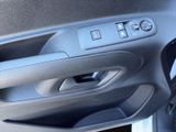 TOYOTA Proace City L1 Electric Meister Navi Fenster