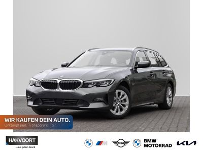 BMW 330e Touring AHK Head-Up