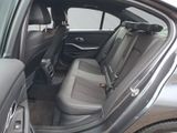 BMW 320 d Limousine Sport-Line PDC HiFi Klima DAB