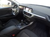 BMW 118 i Advantage Navi LED PDC DAB Sitzheizung