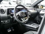 MERCEDES-BENZ GLA 200 d AMG NIGHT SPUR PANO AHK KAMERA PDC