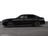 BMW M760e xDrive Limousine