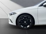 MERCEDES-BENZ A 180 A 180*LED*NAVI*PDC *LED*NAVI*PDC