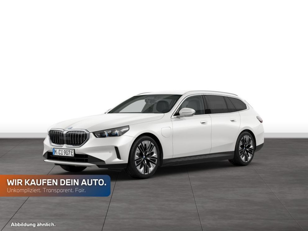 BMW 550e xDrive Touring