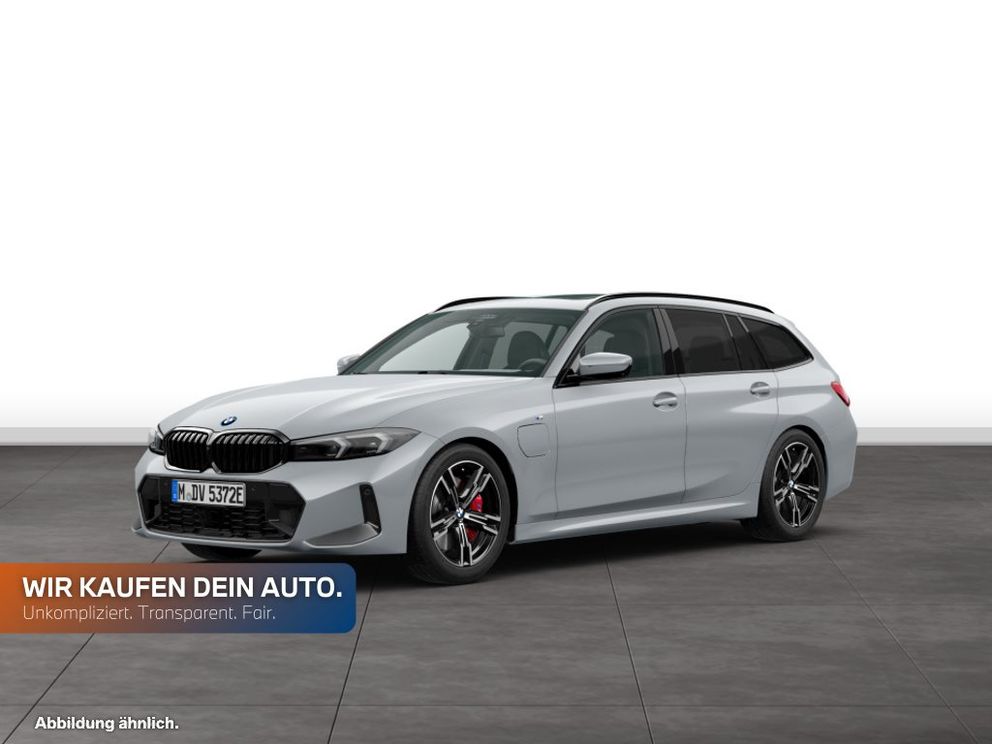 BMW 330e xDrive Touring