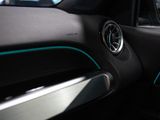 MERCEDES-BENZ GLB 200 PROGRESSIVE DISTR KAMERA SPUR AHK PDC
