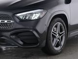 MERCEDES-BENZ GLA 200 , AMG KAMERA SPUR PDC SHZ