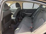 BMW 318 i Limousine Live Cockpit+ Temp PDCv+h Klima