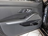BMW M340i xDriveTour.+AHK+Panorama+Navi+e-Sitze+RFK
