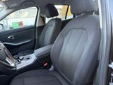BMW 320 i Touring Advantage +SHZ+PDC+NAV+CARPLAY+
