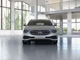 MERCEDES-BENZ E 220 T d // AVANTGARDE BURM WIDE 360 DISTR SPUR