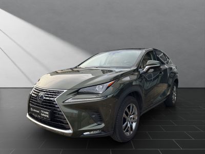 LEXUS NX 300 h*EXECUTIVE*4x4*1HD* 15J-GARANTIE*