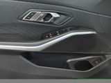 BMW 320 d Touring Adapt.-LED+AHK+SHZ+AppleCarPlay