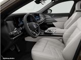 BMW M760e xDrive Limousine