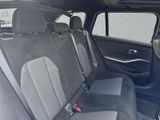 BMW 320 iA M-Sport LC Prof ACC AHK Pano. AD LED