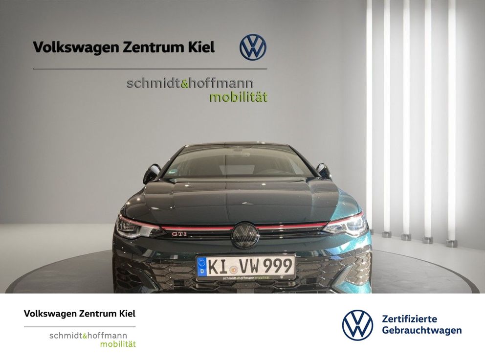 VW Golf VIII GTI Edition 50 2.0 TSI