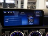 MERCEDES-BENZ A 200 // AMG SPUR KAMERA PDC SHZ